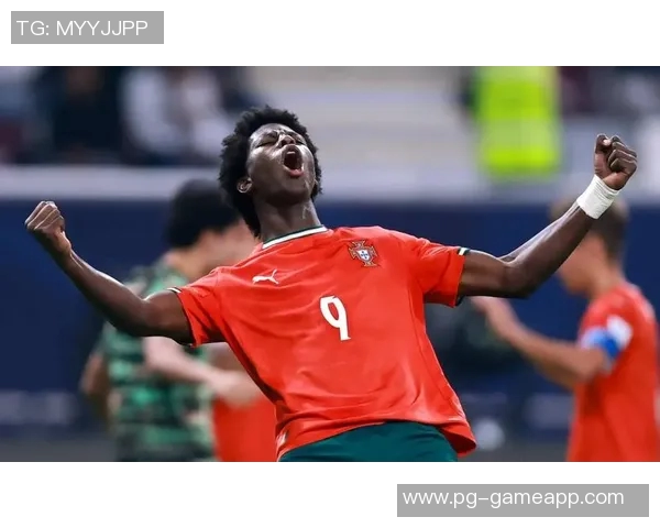 中超激战AC米兰惊险逆转本菲卡赛后点评引发热议 中超激战AC米兰惊险逆转本菲卡赛后点评引发热议